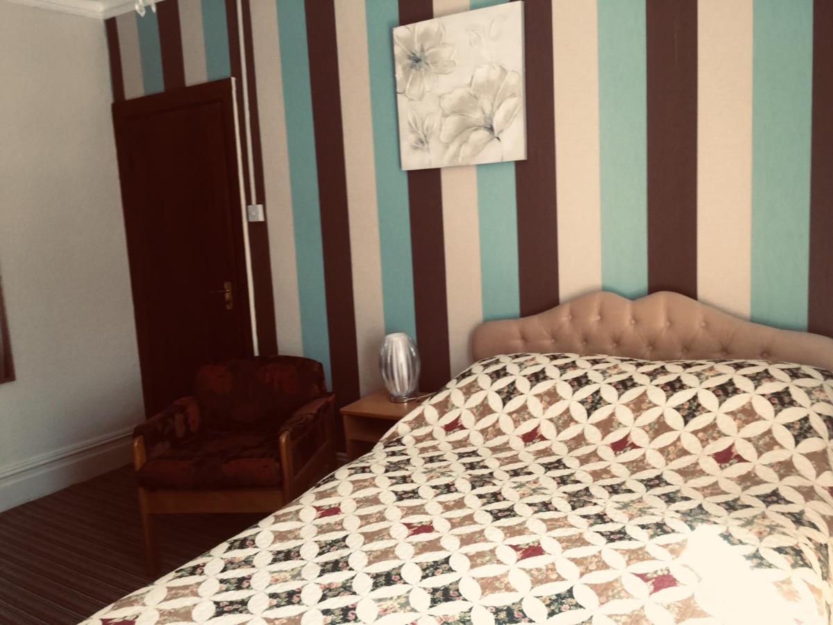 בלקפול Oakleigh Hotel מראה חיצוני תמונה
