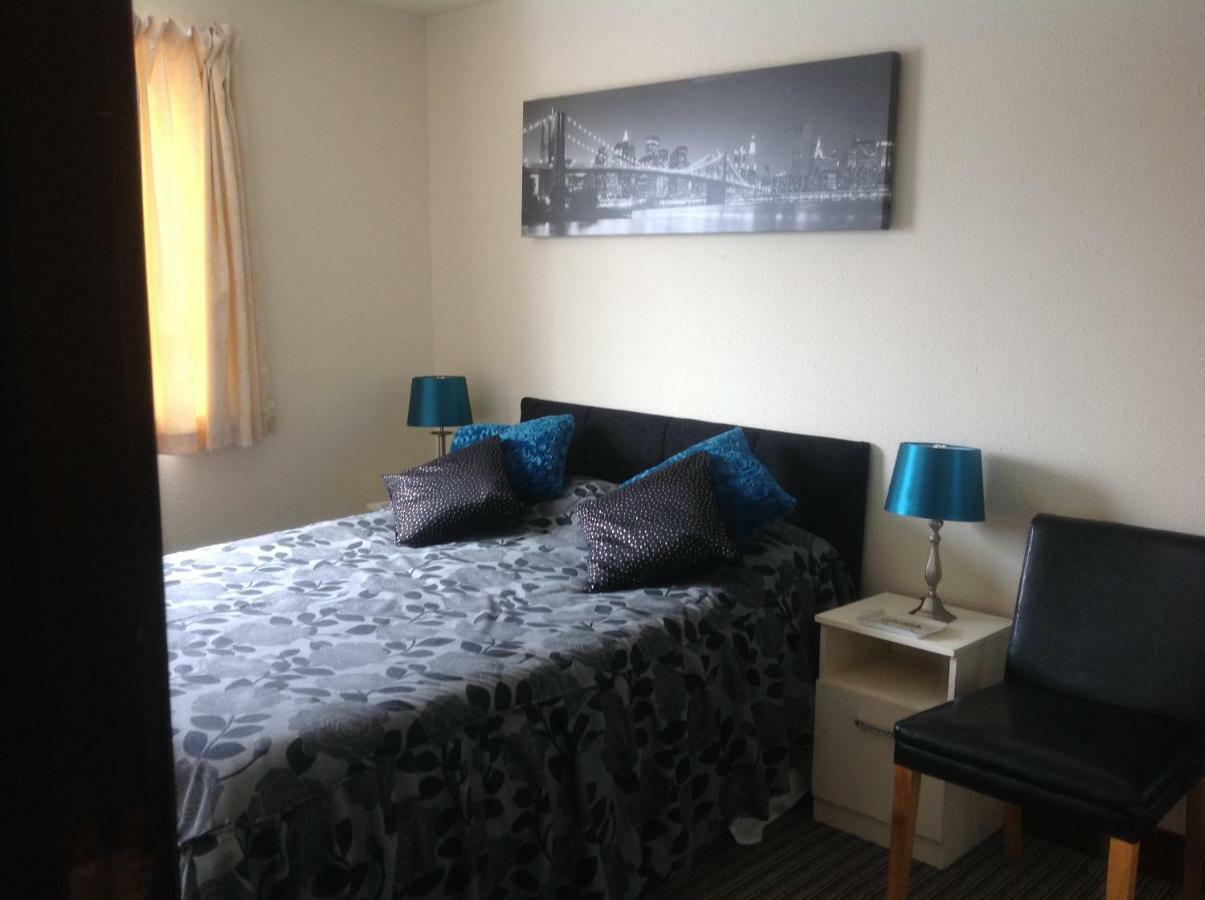 בלקפול Oakleigh Hotel מראה חיצוני תמונה