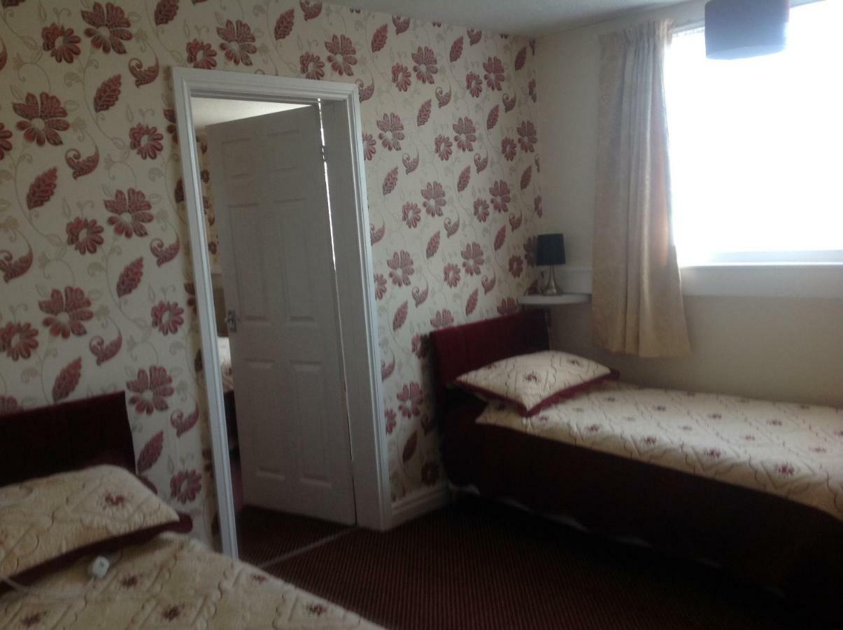 בלקפול Oakleigh Hotel מראה חיצוני תמונה